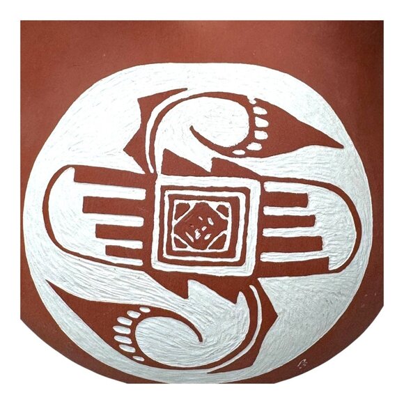 Authentic Native American Wedding Vase Pottery Southwest Art Carved Serpent 7.5" - Picture 2 of 8